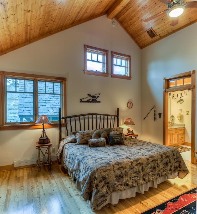 The Lodge At Trout Creek Bed And Breakfast Ngoại thất bức ảnh